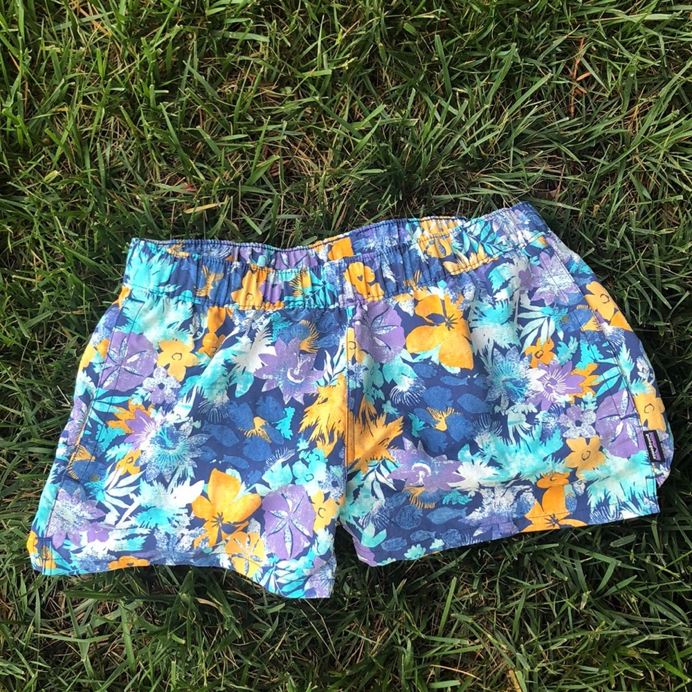 EUC. Barely Baggies Patagonia Shorts